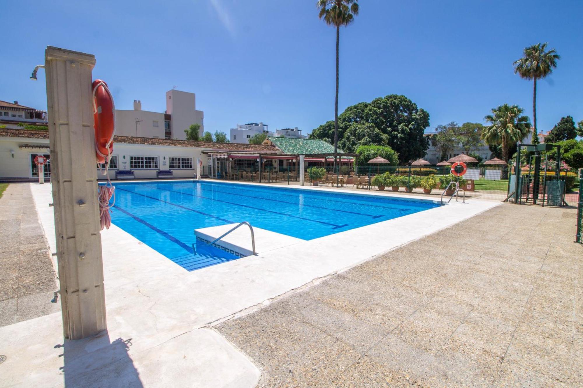 Carihuela Palace 417 By Ivi Real Estate Torremolinos Exterior photo
